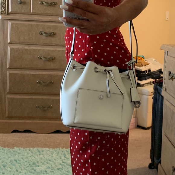 Authentic MK drawstring purse - Picture 6 of 8